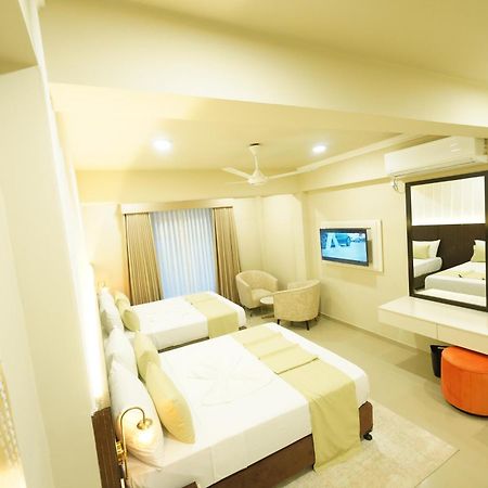 Hotel Grand Amanee Ratnapura Kültér fotó