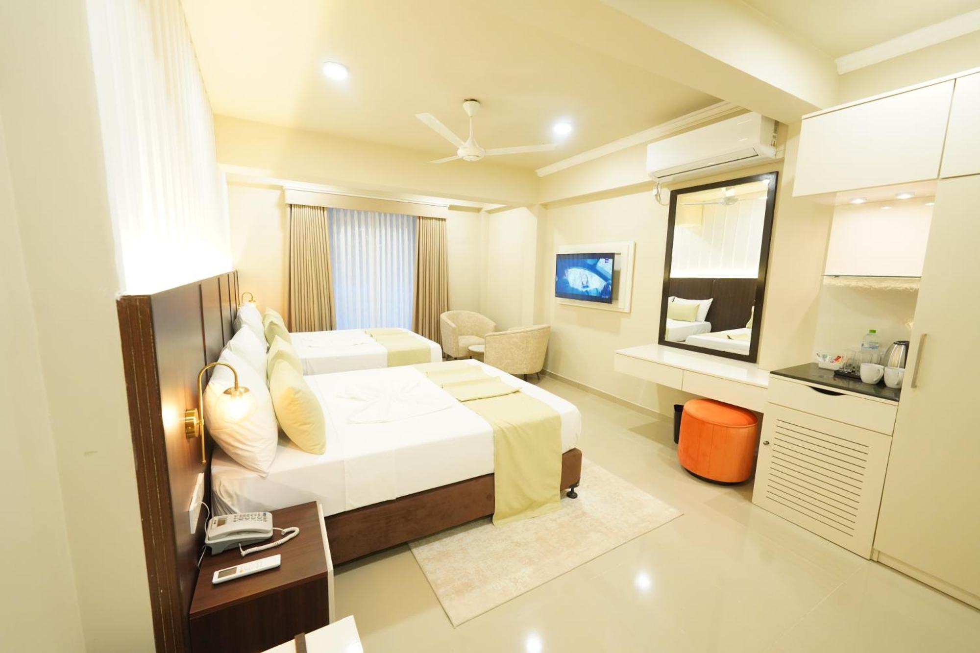 Hotel Grand Amanee Ratnapura Kültér fotó