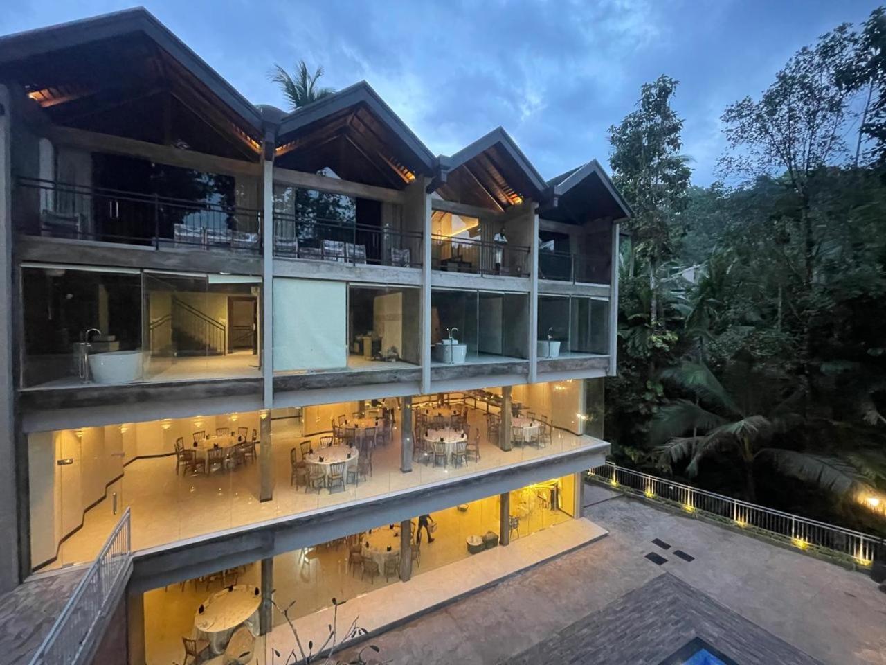 Hotel Grand Amanee Ratnapura Kültér fotó