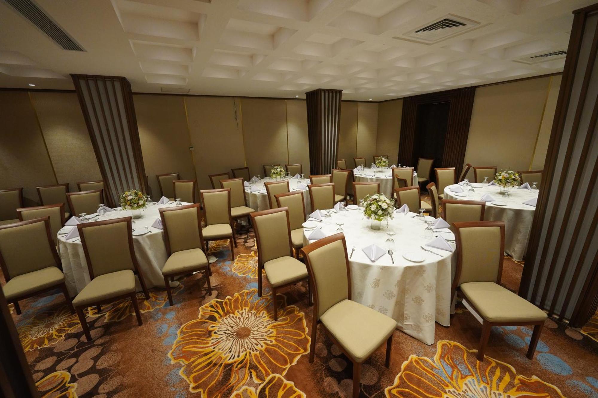 Hotel Grand Amanee Ratnapura Kültér fotó