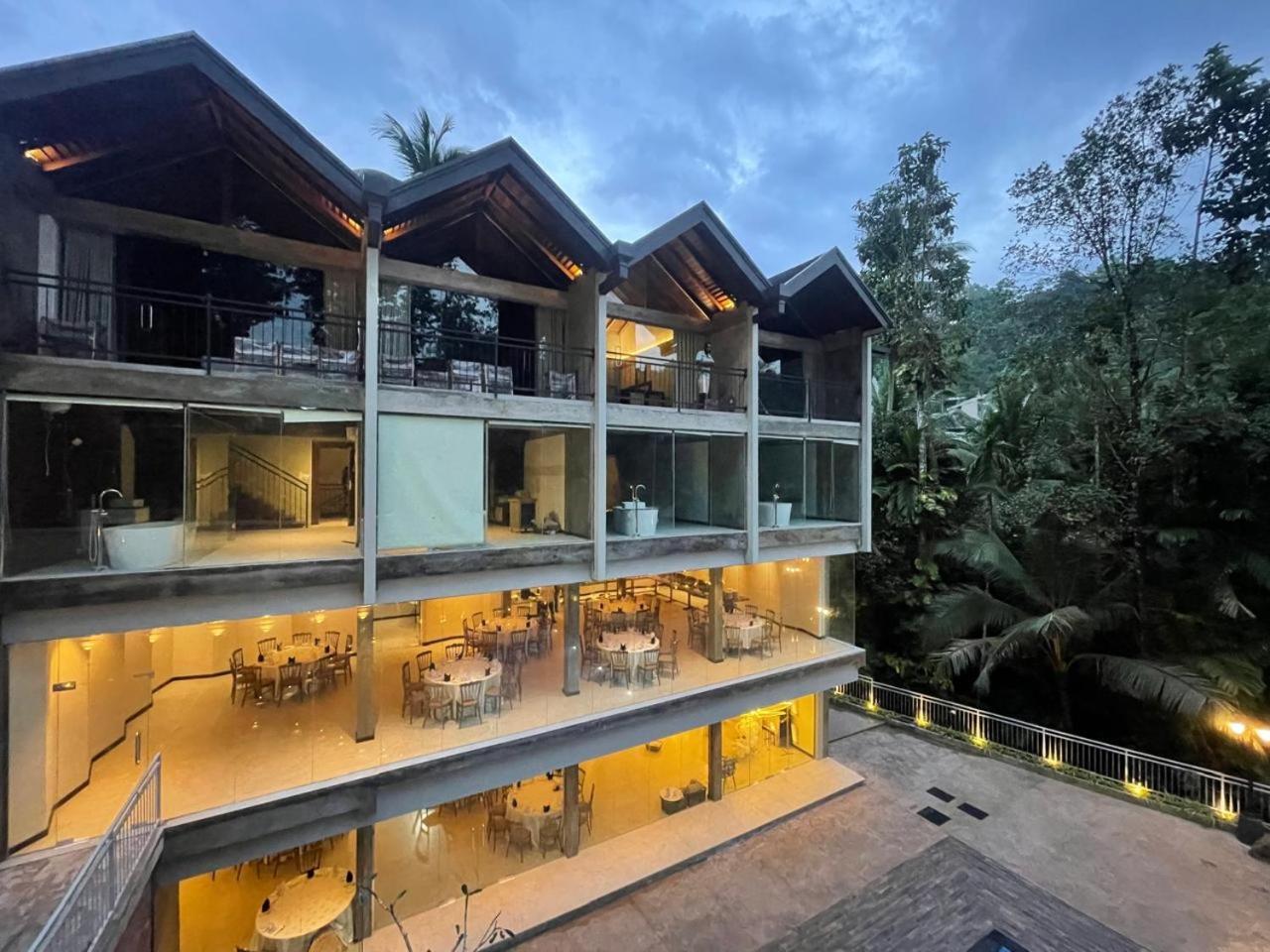 Hotel Grand Amanee Ratnapura Kültér fotó