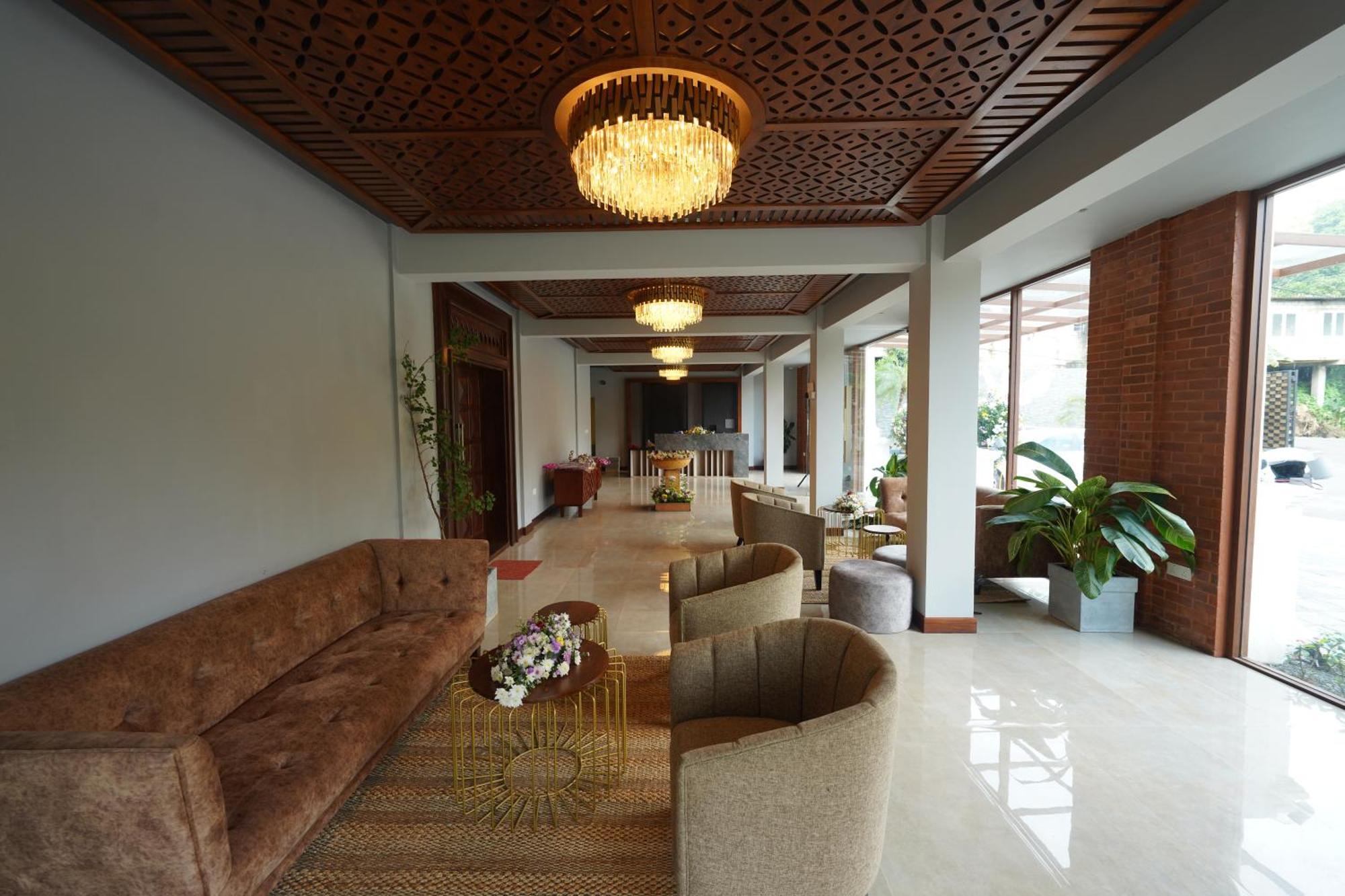 Hotel Grand Amanee Ratnapura Kültér fotó